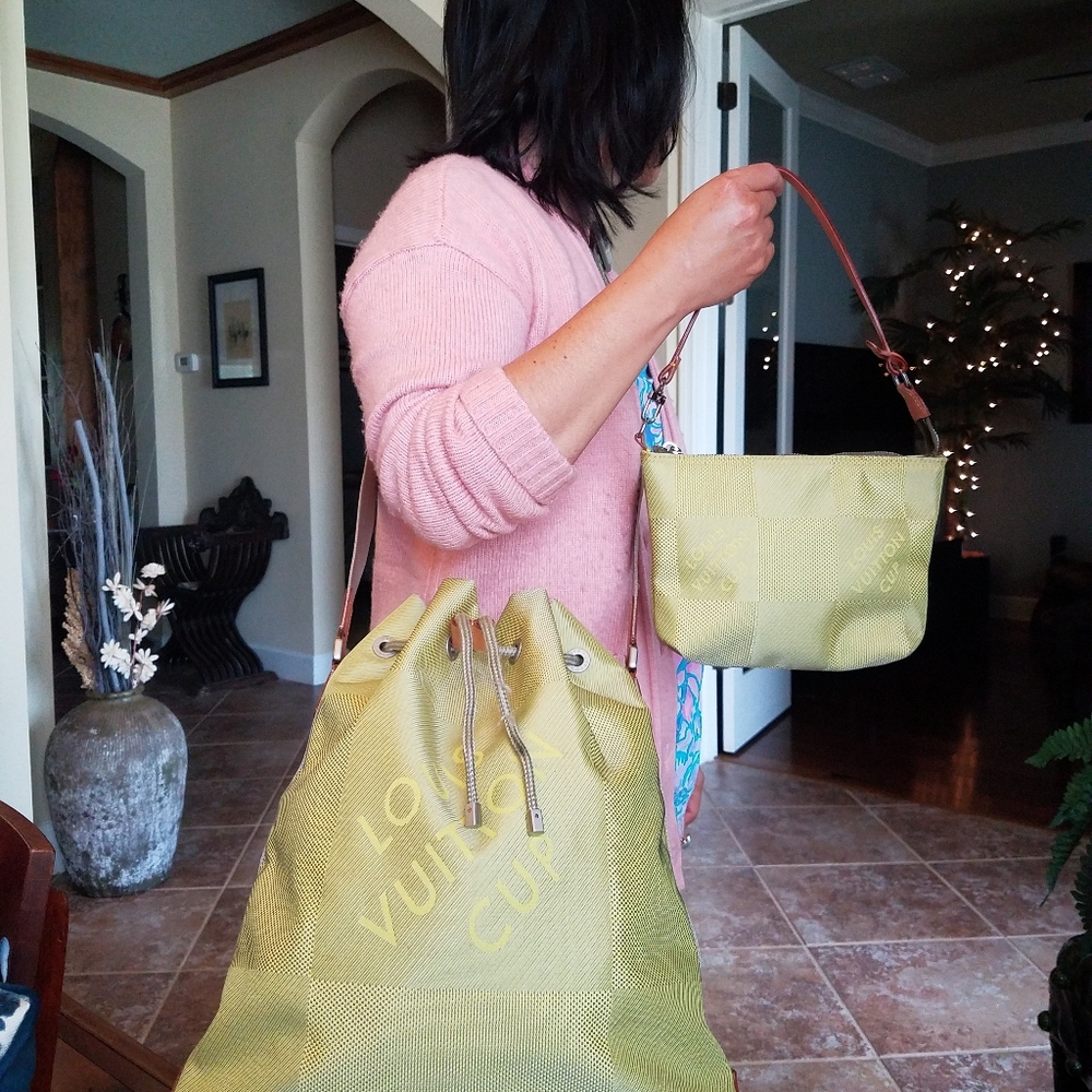 SOLD@! Louis Vuitton Volunteer Large Shoulder B